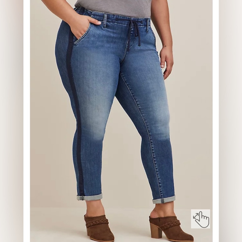 Fashion to Figure PULL-ON BOYFRIEND STRAIGHT SUPER SOFT MID-RISE JEANS, 0 (12)